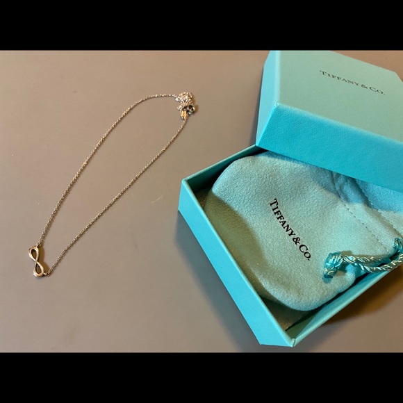 Tiffany Inifinity Pendant in sterling silver, mini - Picture 1 of 2
